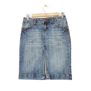 No Boundaries Y2K Denim Pencil Skirt Knee Length w Pockets and Front Leg Slit